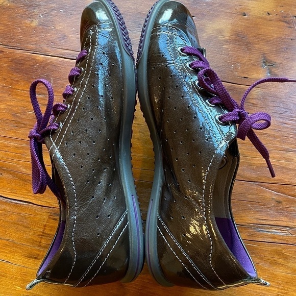 Ecco Spin Brown Patent Leather Sneakers - Picture 9 of 13